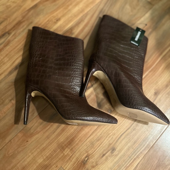 Snakeskin Brown Booties - Picture 5 of 6